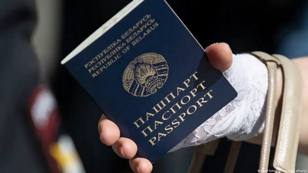 Как прописать родного брата в квартире и избежать проблем с его выпиской?