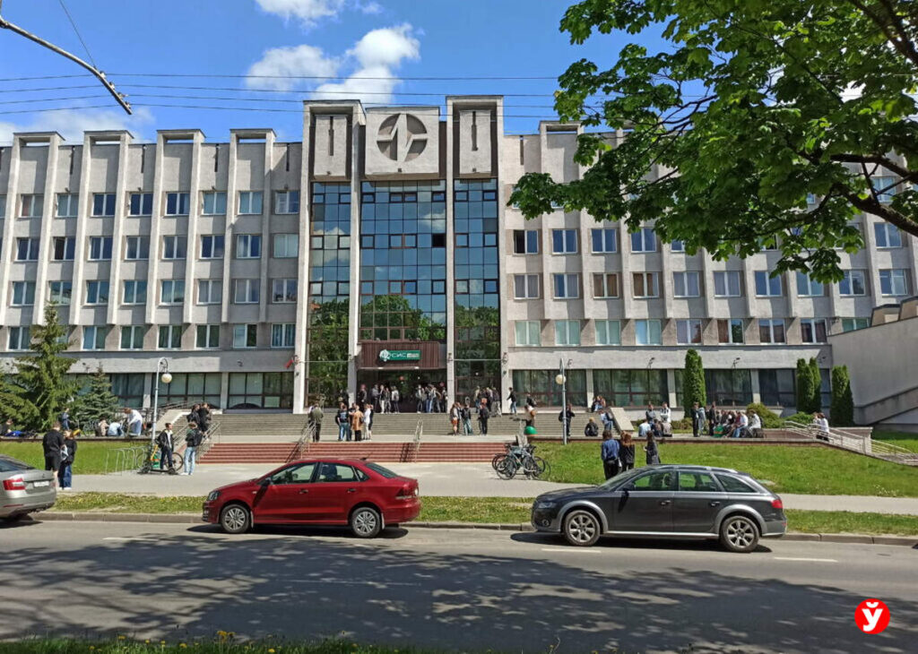 Сколько иностранных студентов учится в Беларуси