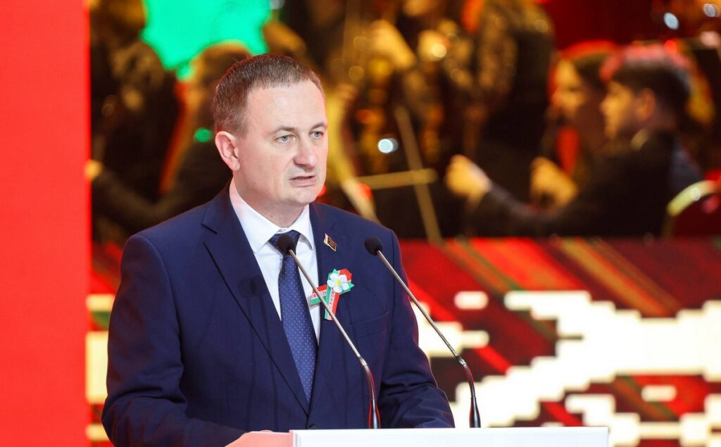 Турчин: Президент в зарубежной командировке решает задачи, направленные на развитие Беларуси