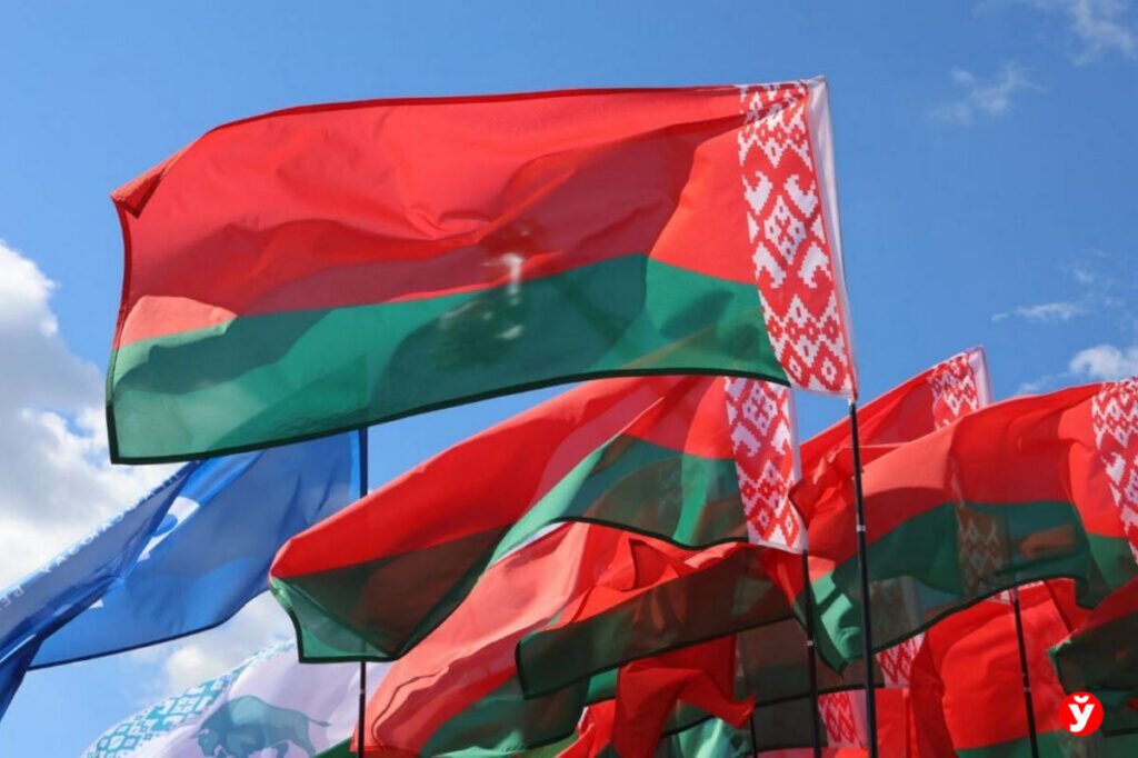 Азарёнок – о том, как Беларусь обрела свободу в борьбе с хаосом