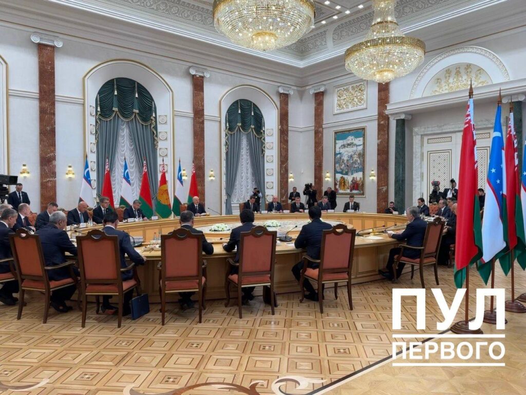 Лукашенко рассказал, когда товарооборот Беларуси и Узбекистана может выйти на объем в $2 млрд