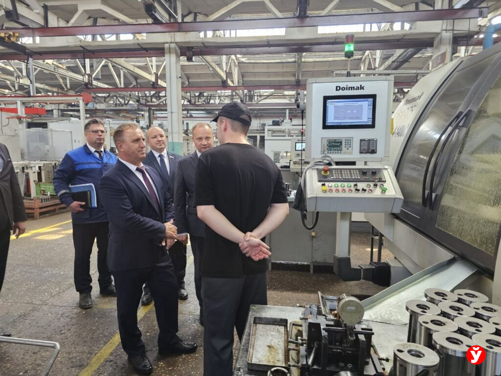 Будущее завода и развитие Борисова. Какие вопросы подняли работники «Автогидроусилителя»