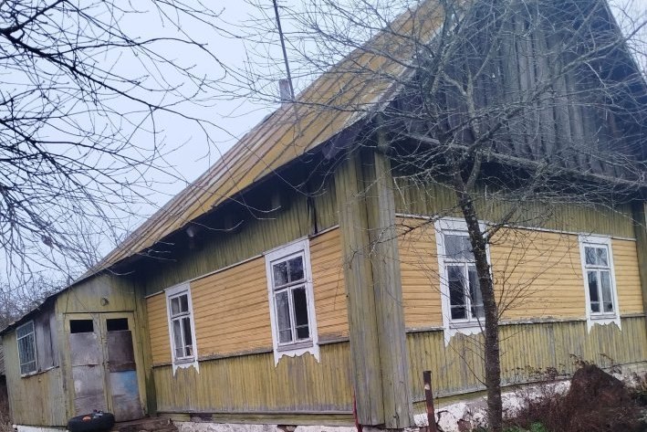 В Воложинском районе продают дом с участком дешевле похода в магазин