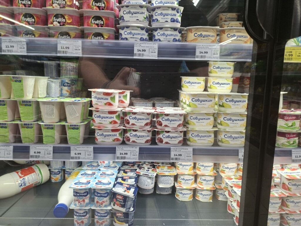 Блогер из Молдовы рассказал, какие продукты из Беларуси там раскупают первыми