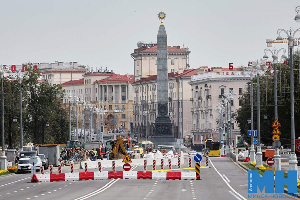 Строители готовятся перенаправить транспорт на готовую часть моста через Свислочь