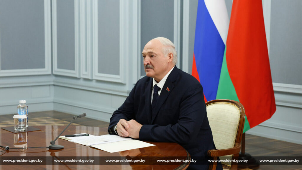 Азарёнок рассказал, почему Лукашенко оказался «тем самым» лидером для Беларуси