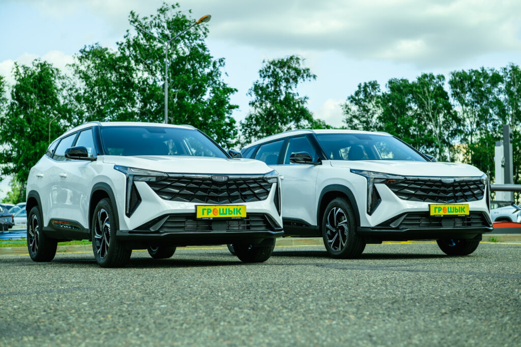 ДВА новых Geely ищут владельцев: более 4000 призов разыграют за покупки в дискаунтерах «Грошык»