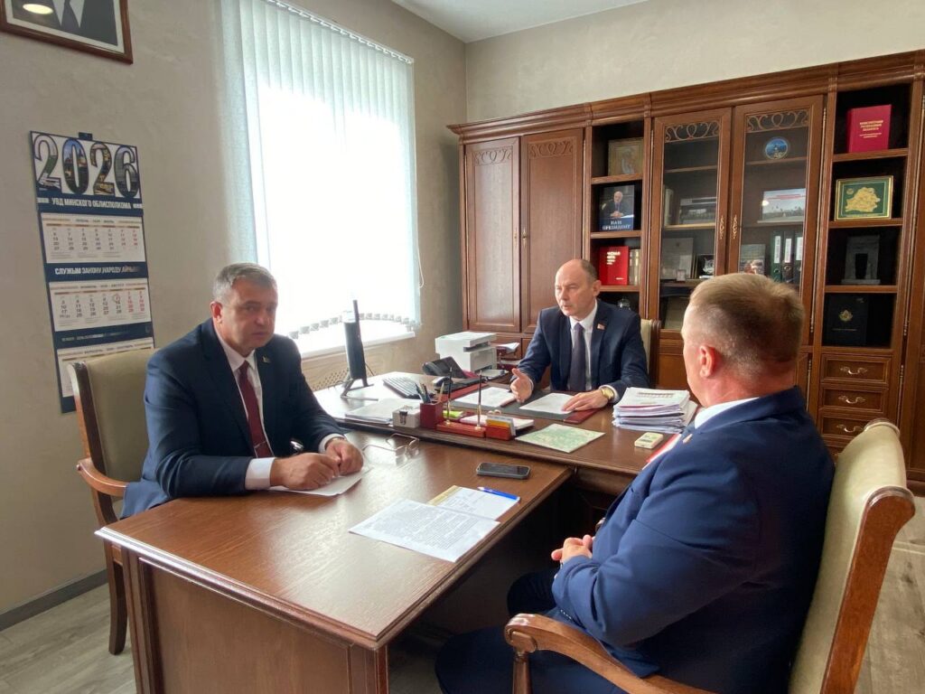 Разгул стихии на Минщине – Кушнаренко поручил пройти каждый дом и помочь пострадавшим