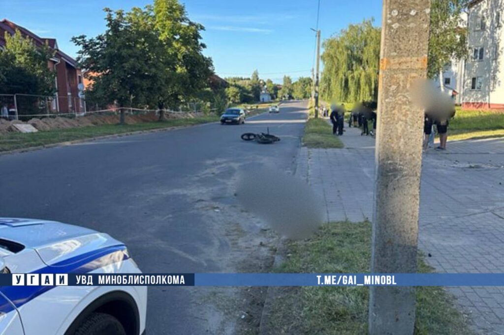 Мотоциклист погиб, врезавшись в опору под Молодечно