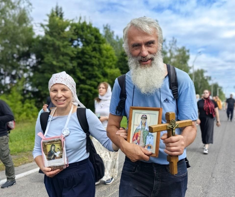 История человека, который не представляет жизни без пешей молитвы