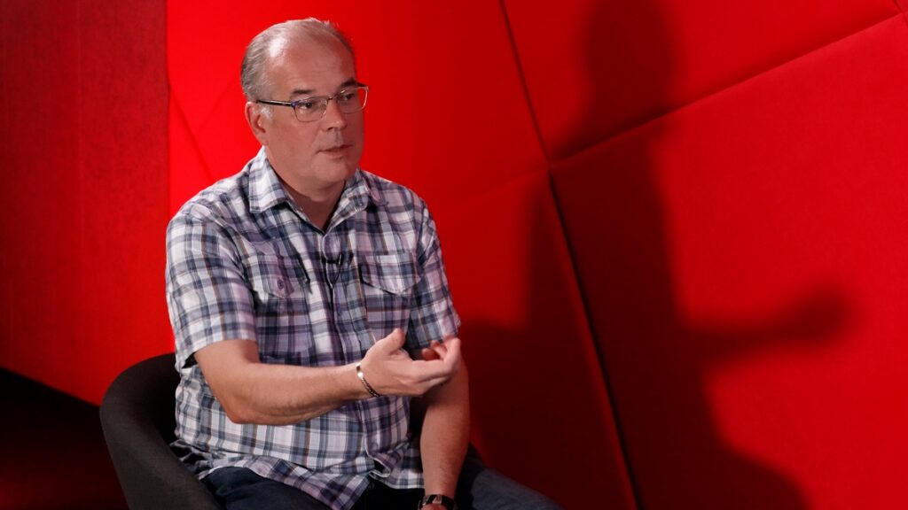 Русофобия, доносы и страх – латвийский журналист рассказал о новой реальности Прибалтики
