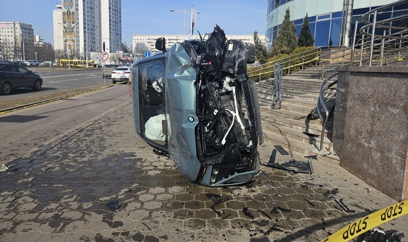 BMW выехал на тротуар и сбил 11-летнюю девочку в Минске – СК раскрыл причину ДТП