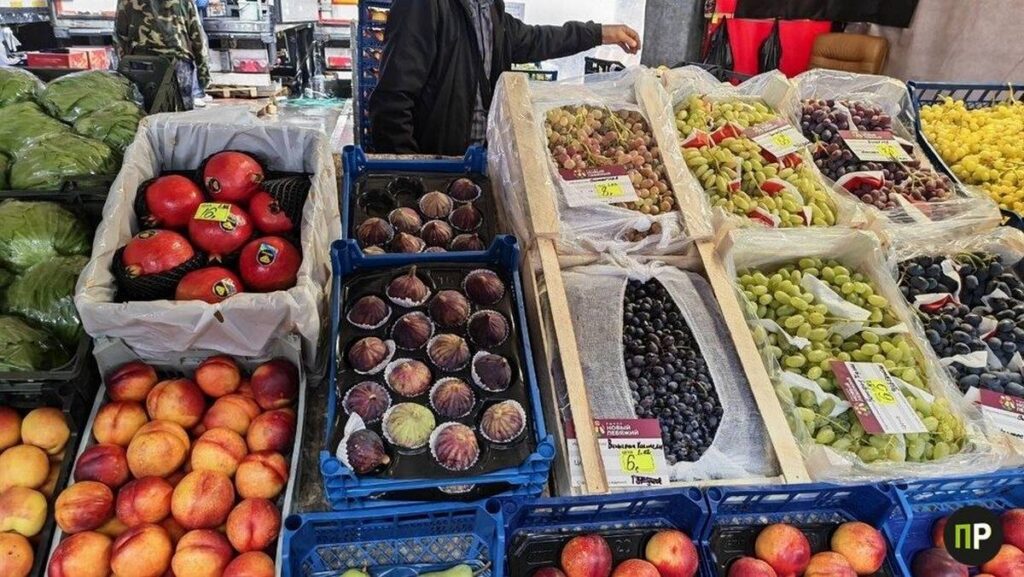 В Таборах разгар сезона ­– томаты для закаток и виноград можно найти на любой вкус и кошелек