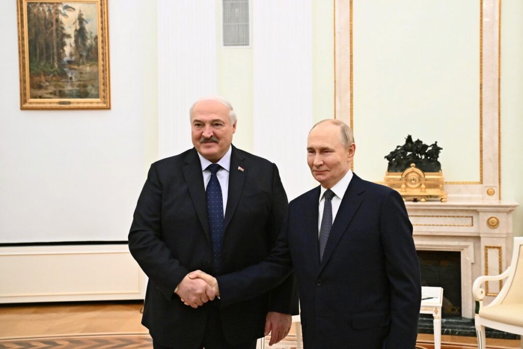 Когда России тяжело, Беларусь рядом. Азарёнок о главном смысле российско-белорусского союза