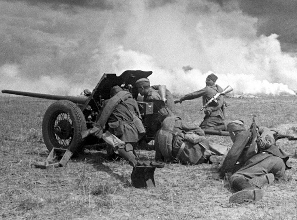 Четыре ордена Славы артиллериста. История полного кавалера высшего солдатского ордена Семена Семенова