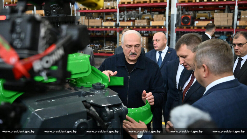 Лукашенко раздал «участки фронта» – за что теперь отвечают руководители предприятий и ведомств