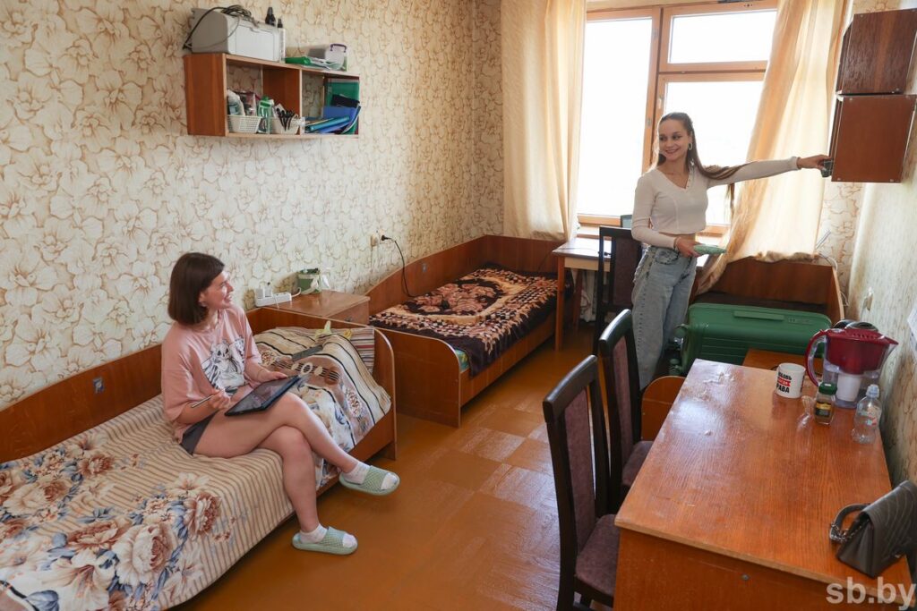 Кто заплатит за уборку, охрану и электричество в общежитиях – новые правила с 1 октября