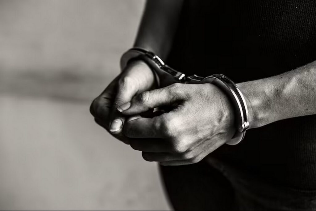 Жителя Минского района осудили на 12 лет за насилие над дочерью
