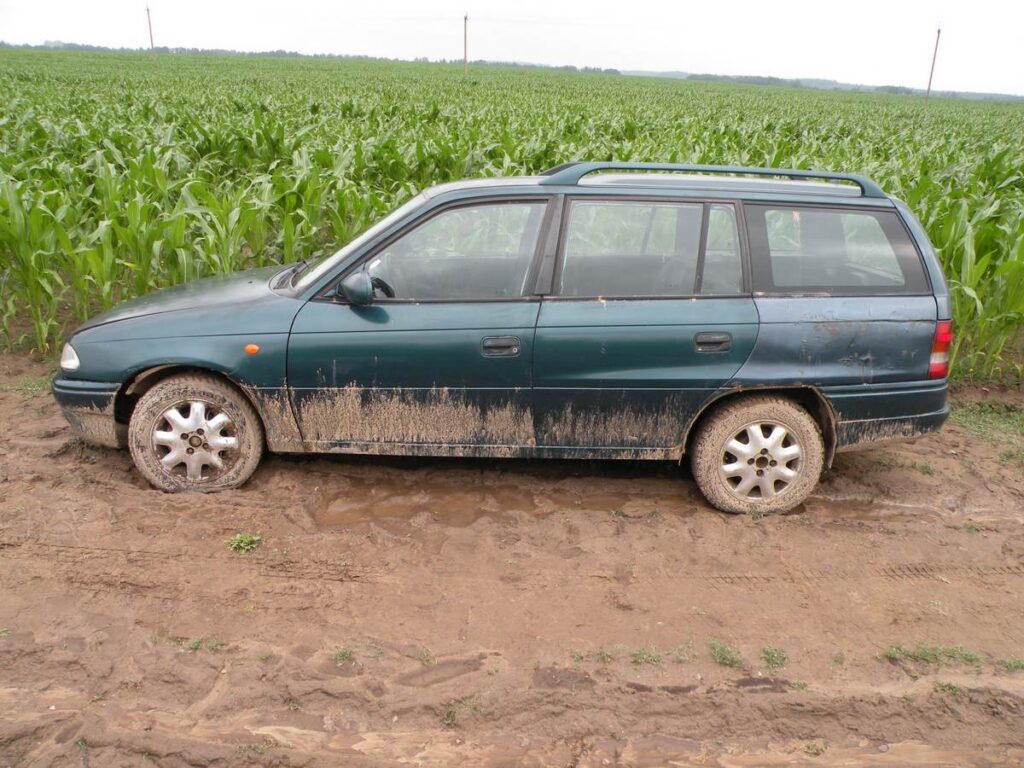 На подростков в Несвиже завели уголовное дело за двойной угон того же авто