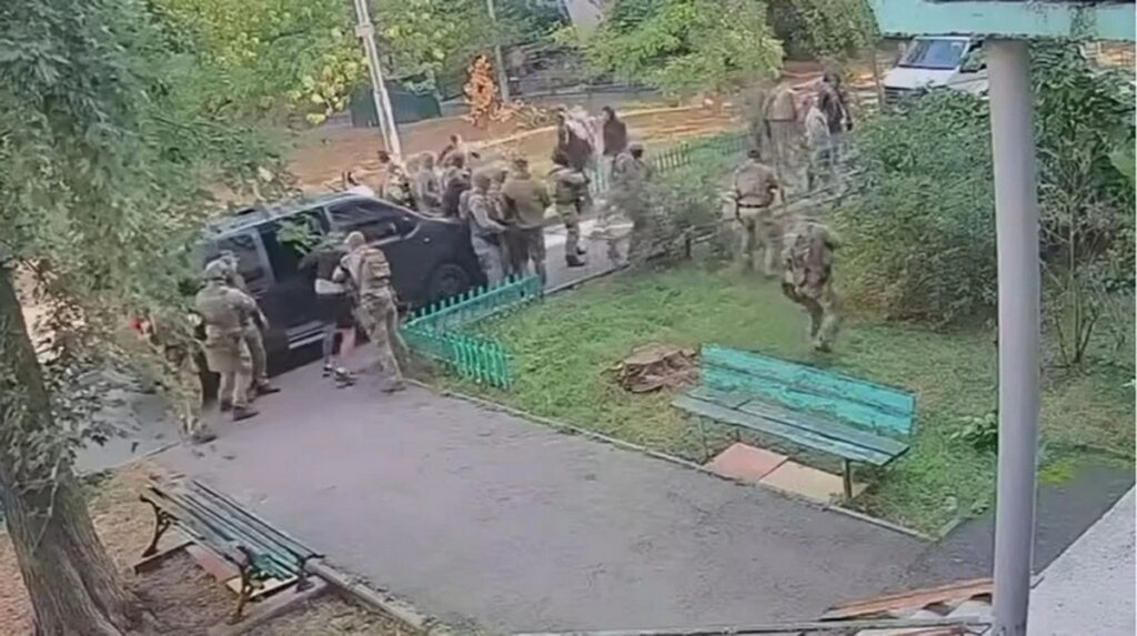 Перестрелка в Киеве показала, как украинские элиты делят последние деньги Запада