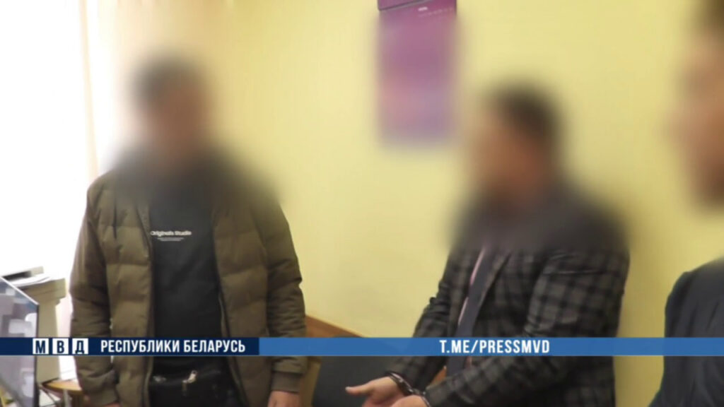 На Гродненщине сотрудник исполкома брал взятки за земельные участки – его задержали с поличным