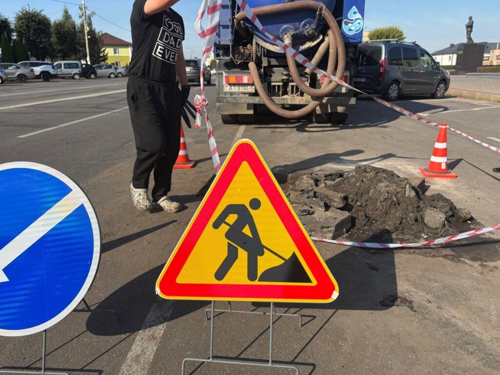 Влажные салфетки едва не парализовали центр Смолевичей – более 200 кг мусора забили канализацию