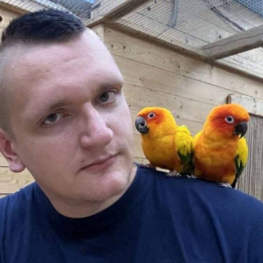 врач