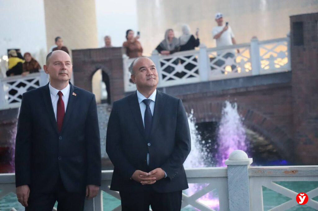 Музей с ИИ и маргиланский шёлк – Кушнаренко посетил комплекс «Бурхониддин Маргинони» в Узбекистане