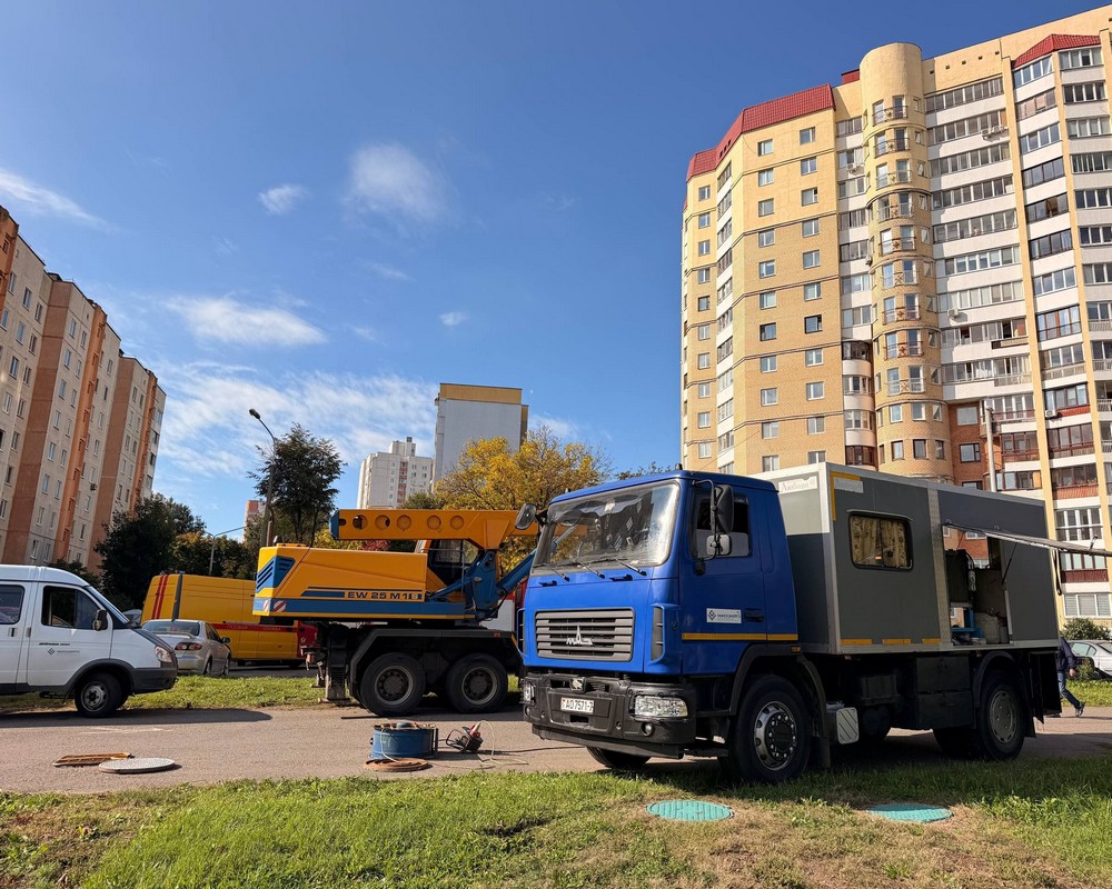 Прорыв теплосетей произошел на улице Жуковского в Минске