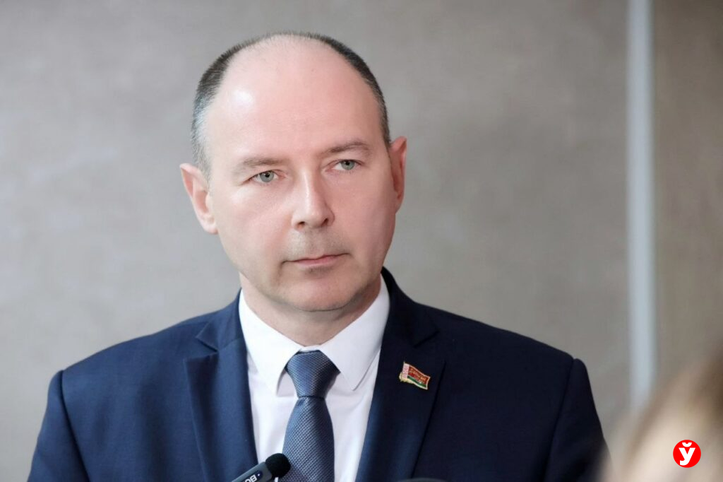 Кушнаренко рассказал, когда в Борисове построят путепровод