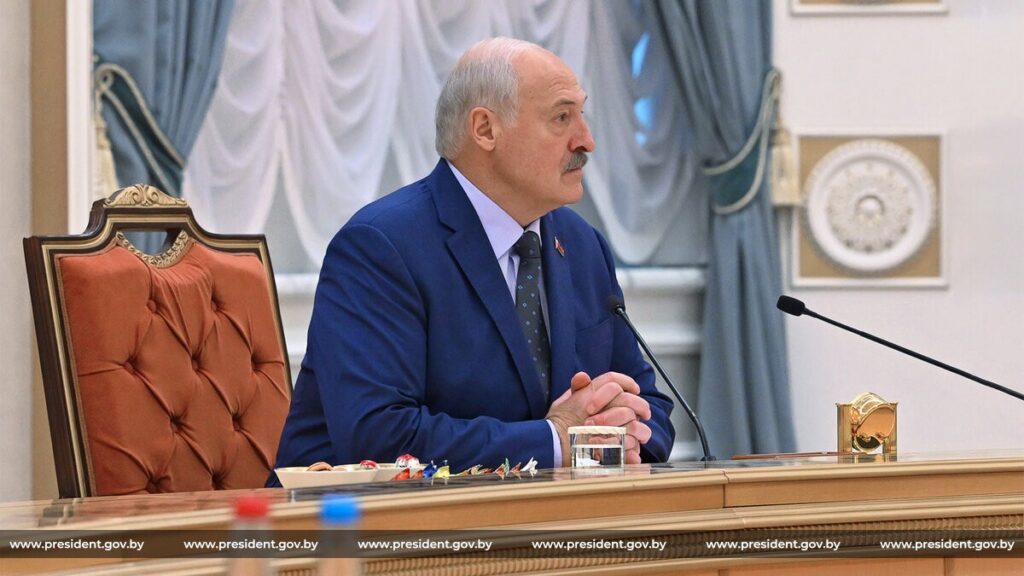 Лукашенко призвал создать единый антитеррористический фронт