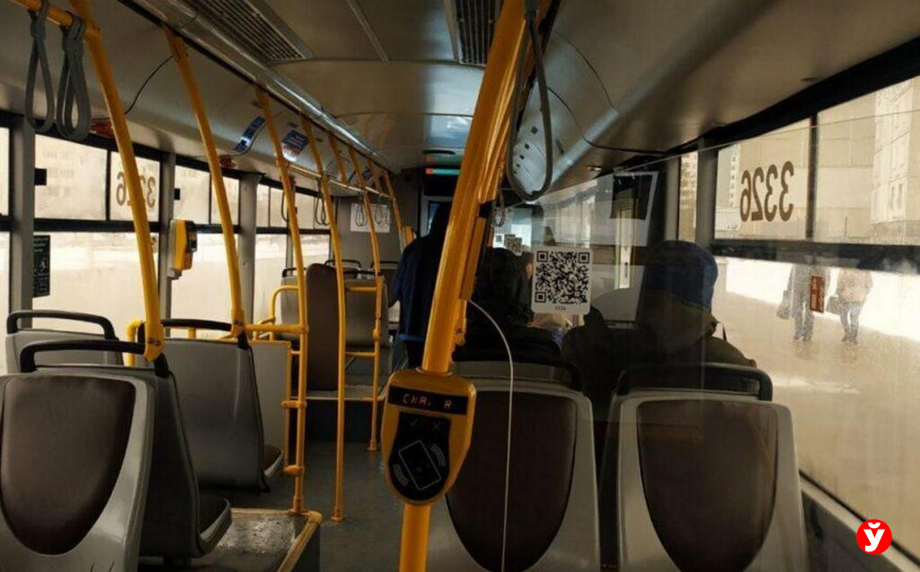 Штраф за бутерброд? Что грозит белорусам приём пищи в общественном транспорте