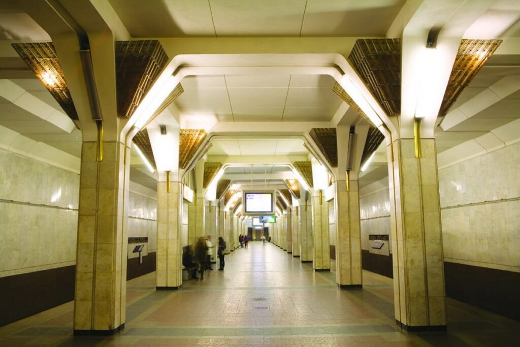 Выход к монументу Победы со станции метро временно закрыт