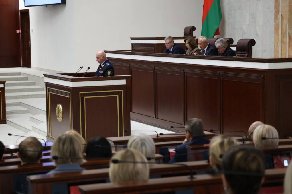 Генпрокурор рассказал о белорусах за рубежом, которые хотят вернуться