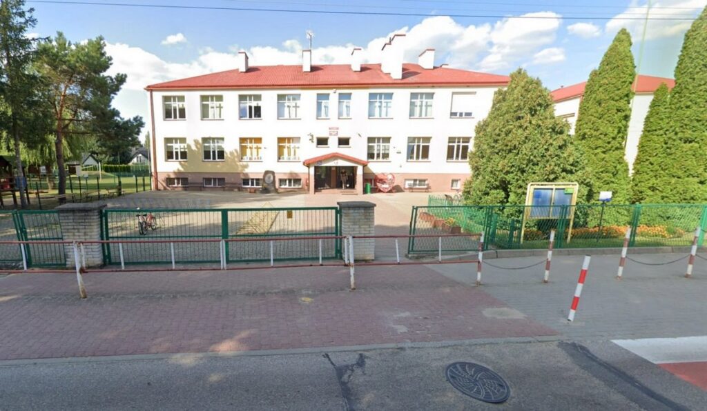 Резня в школах Польши – полиция отрицает версию о групповых терактах