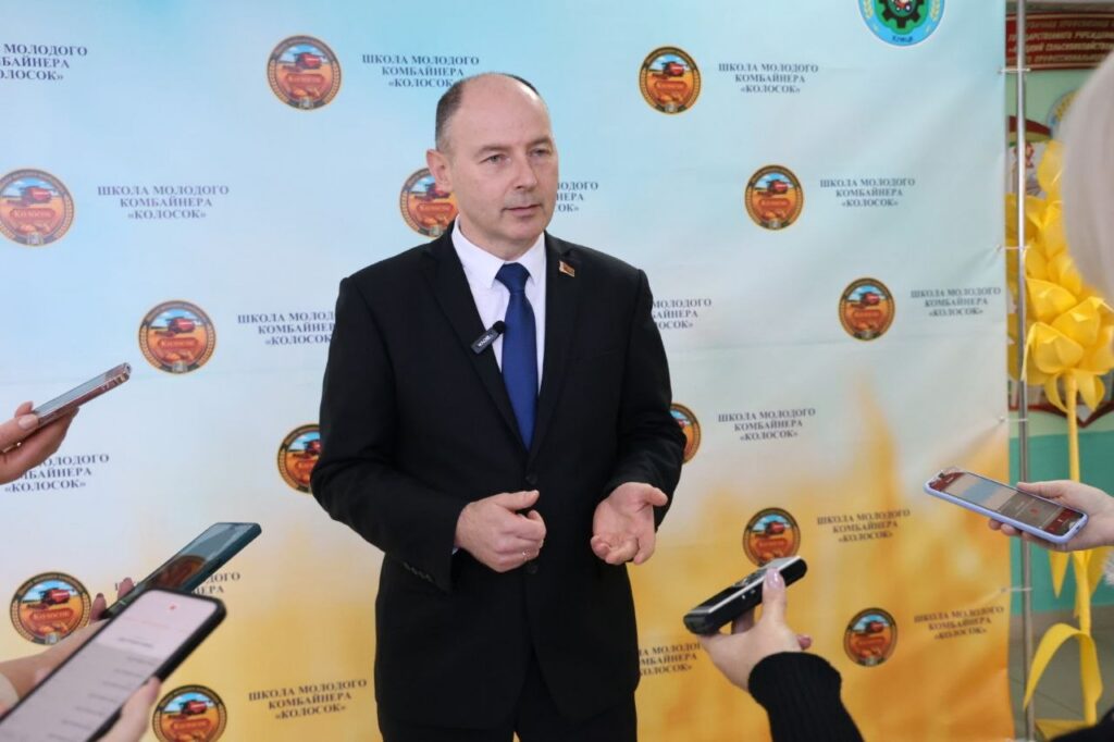 Кушнаренко рассказал, на что потратили 900 тысяч, полученных хлеборобами Минщины за успех в жатве