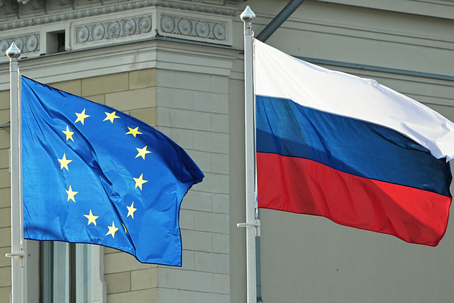 Азарёнок назвал могущественные силы, которые мешают союзу России и Европы